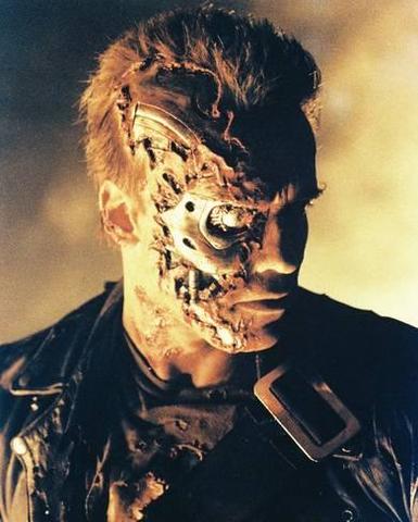 Primer personaje principal generado parcialmente por ordenador, el T-1000 de Terminator 2.