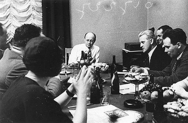 Основан Всесоюзный комитет по делам искусств ( во главе с Платоном Керженцевым)