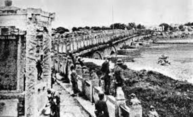 Clash near the Marco Polo Bridge, close to Beijing
