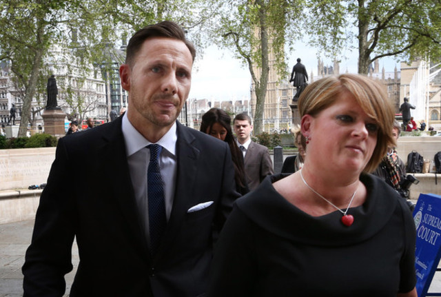 News International suspends legal funding for Glenn Mulcaire