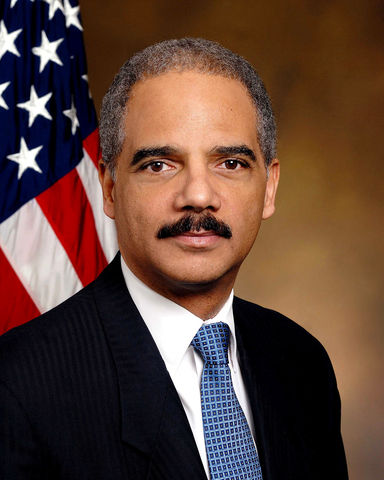 Families of September 11 victims ask US Attorney General Eric Holder to widen the inquiry into phone hacking in the US.