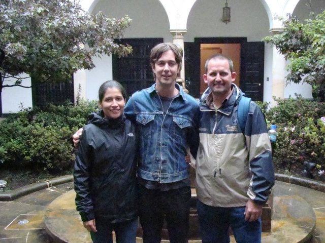 Reunión con una estrella de Rock (Miley Cirus Guitar Player)