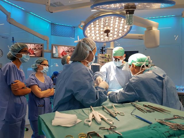 CIRUGÍA EN LA ACTUALIDAD