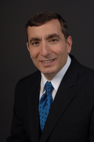 Coche a nanoescala hecho de oligio y otros materiales