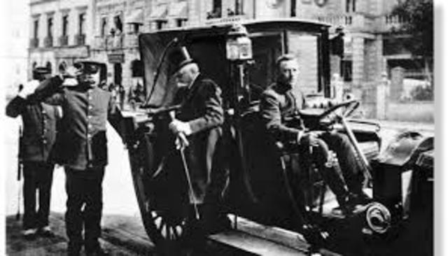 RENUNCIA PORFIRIO DÍAZ A LA PRESIDENCIA