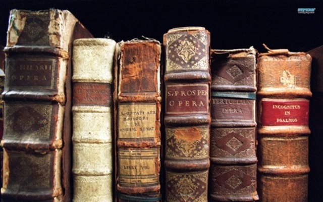 Sudenter brenner bøker