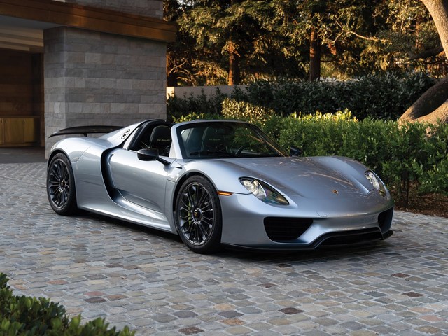 PORSCHE 918 SPYDER