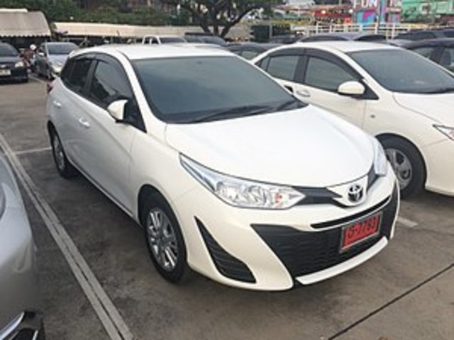 TOYOTA YARIS