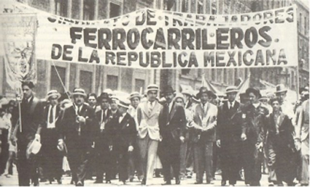 Huelga en Ferrocarriles Nacionales.