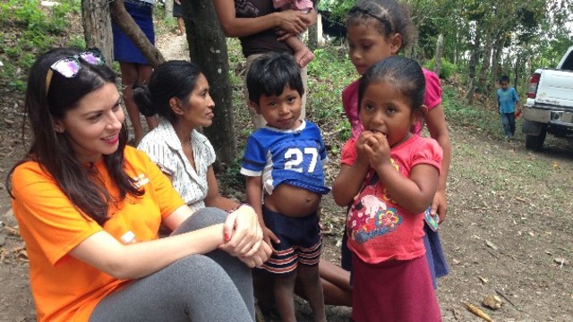 Ayuda (Mediados del siglo XX)