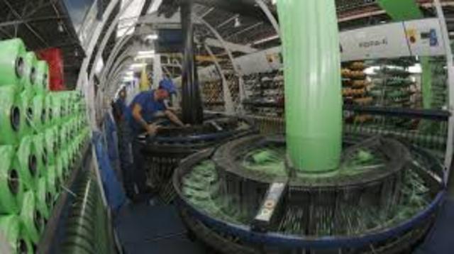 Tercera etapa: La baja producción manufacturera a la dependencia petrolera (1970- 1982)