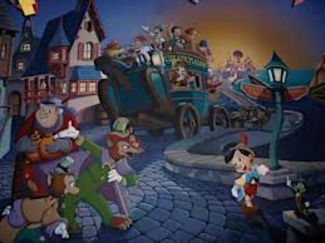 PIN8 va al país de los juguetes