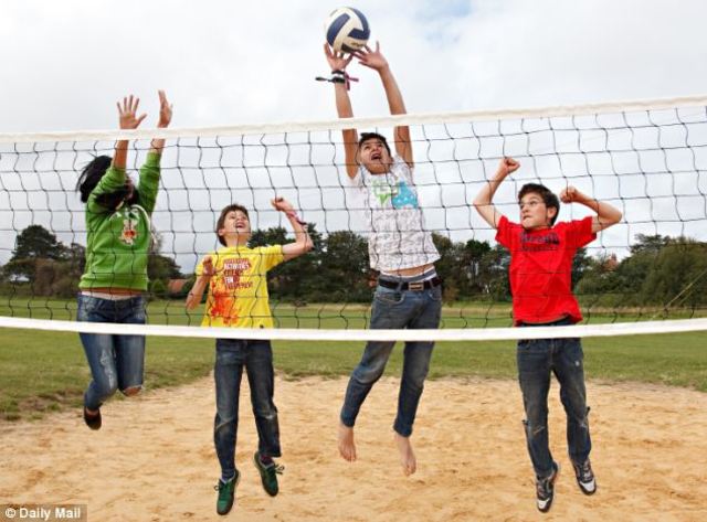 I USED TO PLAY WITH MY FRIENDS OUTSIDE