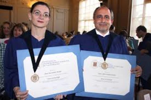 Posibilidad de un titulo profesional distinto