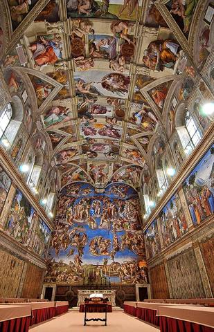 Michalangelo paint the Sistine Chapel