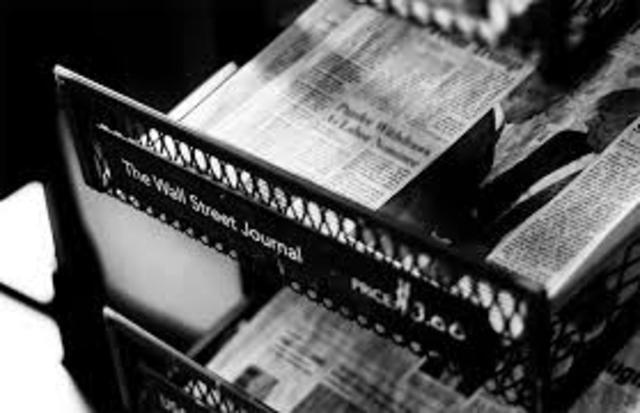 Se traslada de Oviedo a Madrid para estudiar periodismo