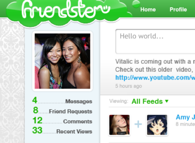Se lanza el portal Friendster, pionero en la conexión online de “amigos reales”. Alcanza los 3 millones de usuarios en sólo tres meses.