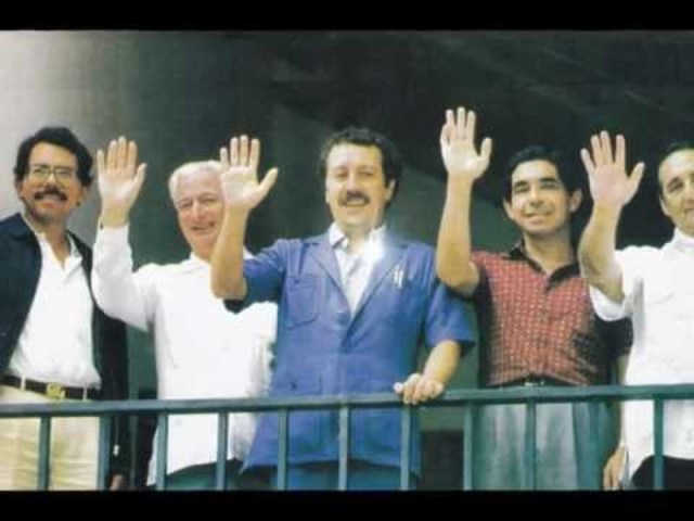 Firma de los acuerdos de paz en El Salvador