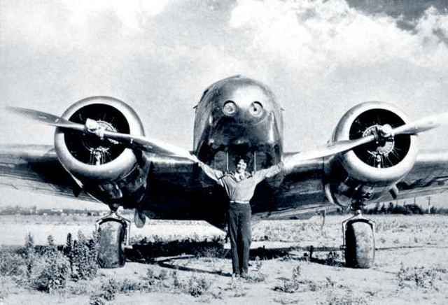 Amelia Earhart becomes the first woman to fly over the Atlantic Ocean.