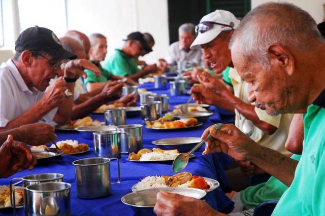 COLOMBIA: Creación del Programa Nacional de Alimentación para el Adulto Mayor