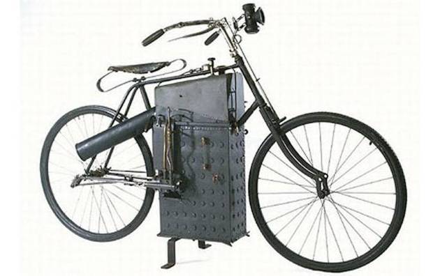 la primera motocicleta del mundo
