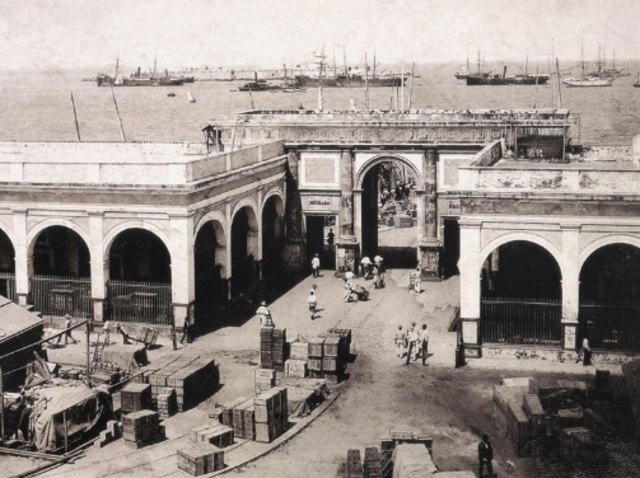 Primeras instalaciones portuarias