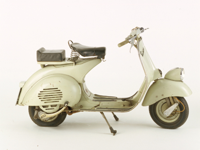 CLA: La Vespa by Piaggio