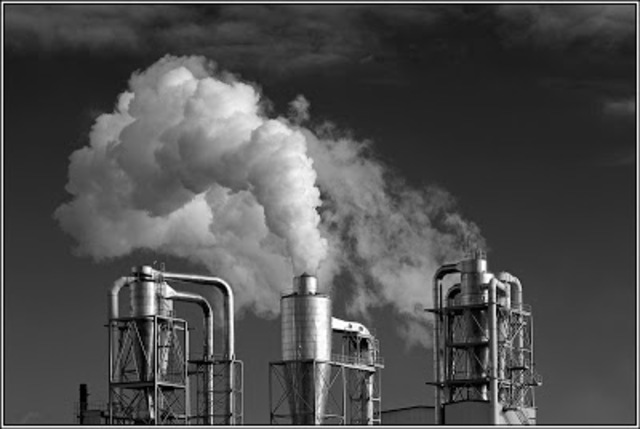 Crecimiento económico impulsado por el crecimiento industrial.