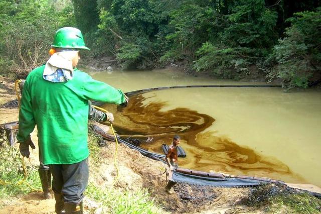 Contaminación en el rió tibu