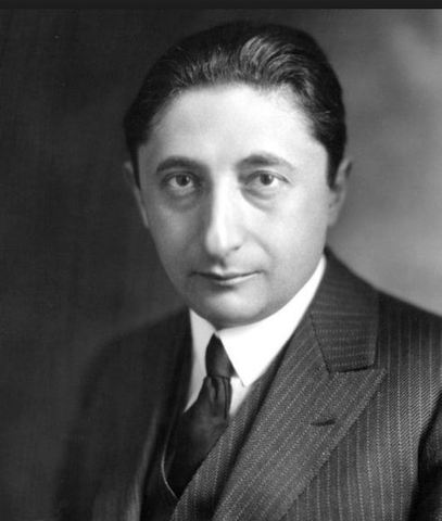 Jacobson publica libro llamado La Relajación Progresiva