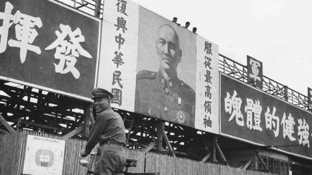 Communist expelled from GMD.