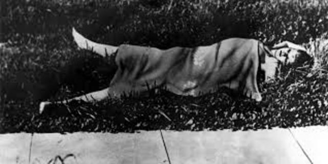 Short's body is discovered