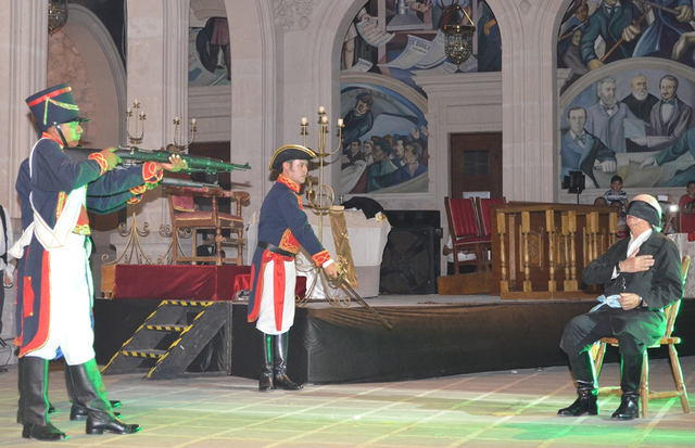 Hidalgo es fusilado.