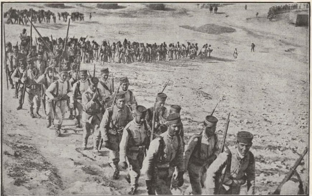 Mina y 300 soldados avanzan al interior del país