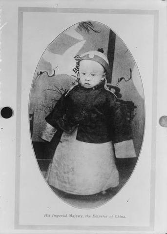 Puyi abdicated,and the revolution was incomplete