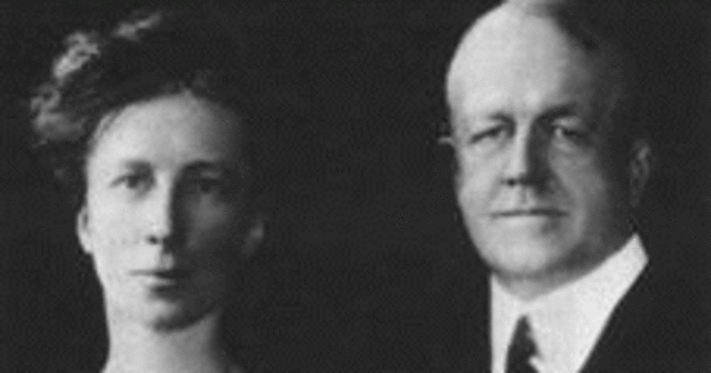 Frank Y Lillian Gilbreth.