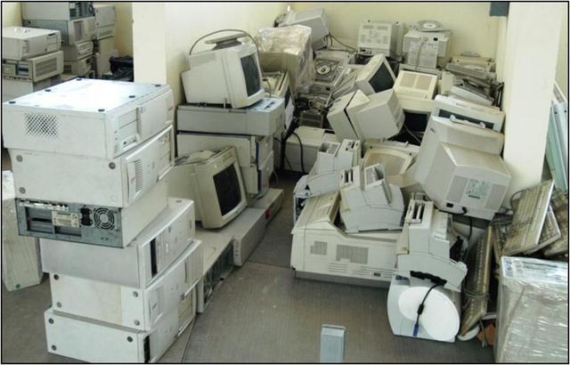 LOS CENTROS DE COMPUTO SE DESCENTRALIZAN