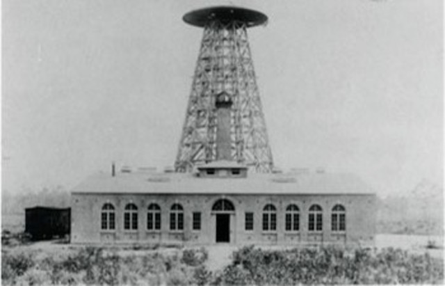 Invensión de la Antena