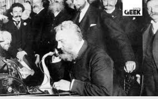 Primera llamada telefónica