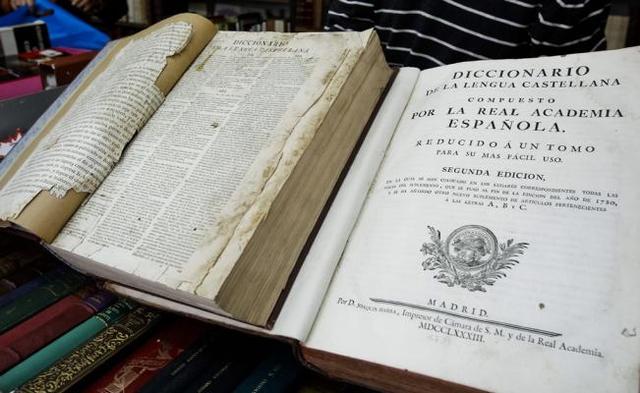 Publicación del Diccionario de la Lengua Española