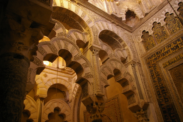 Inicio de la construcción de la mezquita de Córdoba