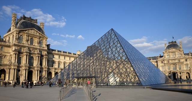 Museo del Louvre