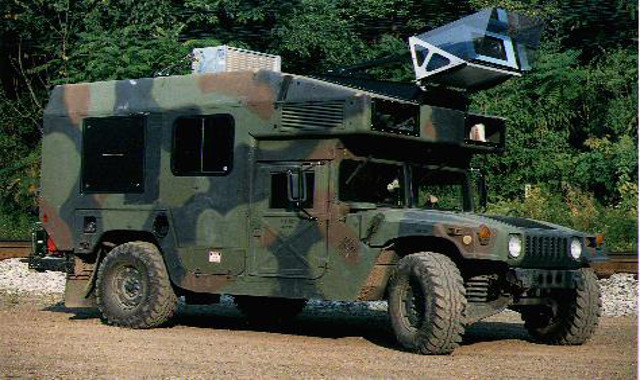 "Alvinn: Un vehículo terrestre autónomo en una red neuronal"