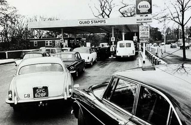 Primera crisis mundial del petróleo.