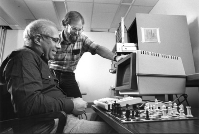 1979, Hans Berliner, Un ordenador vence al backgammon