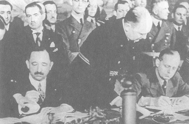 Bulgaria se une al Eje.