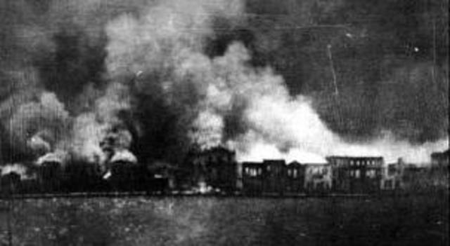 Pedro Álvares Cabral claims the Brazilian "hump" for Portugal.