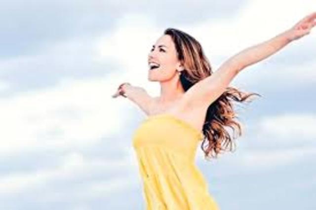 EMPRESARIA/PROFESIONAL /MUJER FELIZ