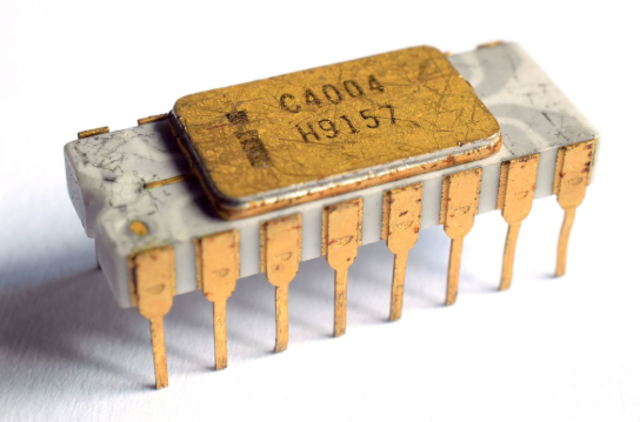 Primer microprocesador