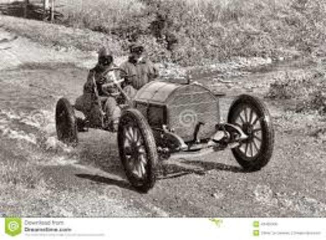 Acaban Carreras de Carros